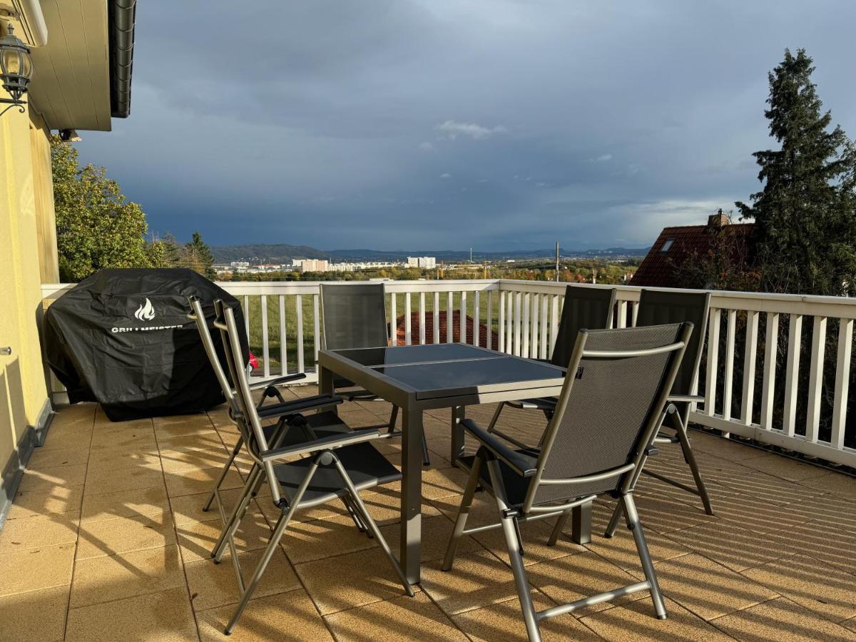 205 Qm "Traumtor" Mit Sauna, Whirlpool, Kamin Und 3 Terrassen Mit Blick In Die Boehmisch Saechsische Schweiz Dresda Esterno foto