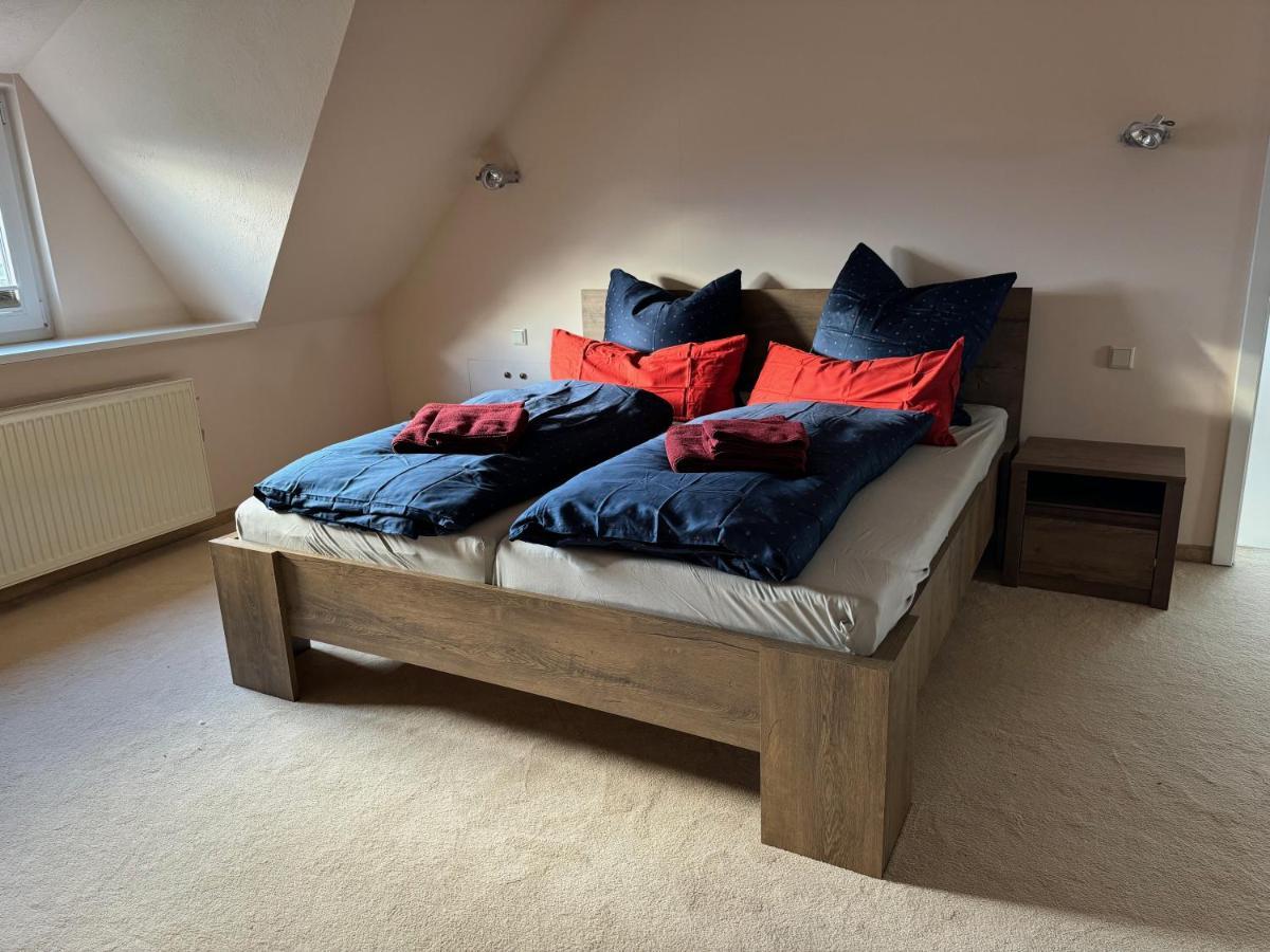 205 Qm "Traumtor" Mit Sauna, Whirlpool, Kamin Und 3 Terrassen Mit Blick In Die Boehmisch Saechsische Schweiz Dresda Esterno foto