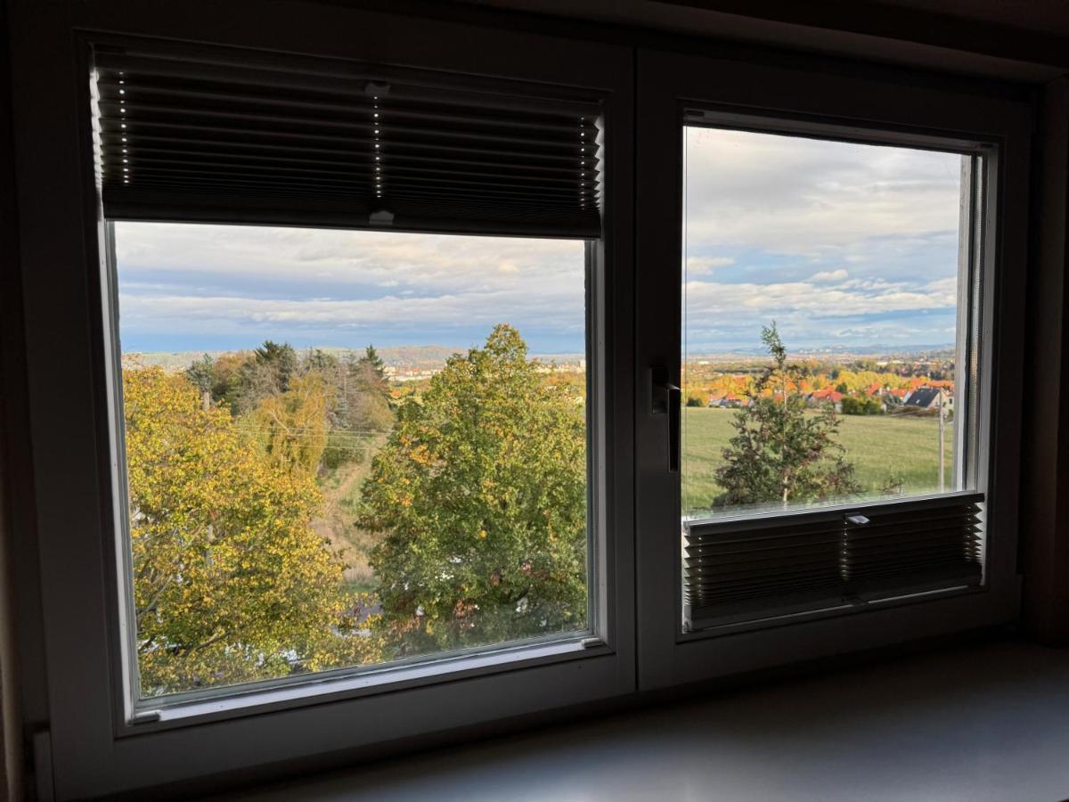 205 Qm "Traumtor" Mit Sauna, Whirlpool, Kamin Und 3 Terrassen Mit Blick In Die Boehmisch Saechsische Schweiz Dresda Esterno foto
